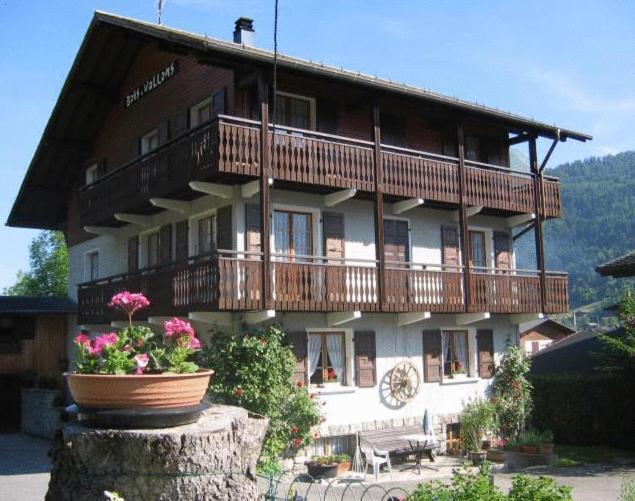 Chalet Bois Vallons Chambres D'Hotes Морзин Екстериор снимка